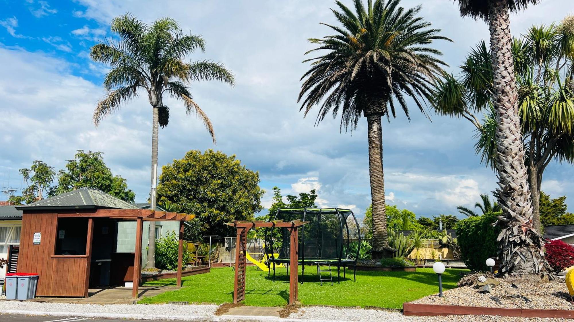18Th Avenue Thermal Motel Ταουράνγκα Εξωτερικό φωτογραφία